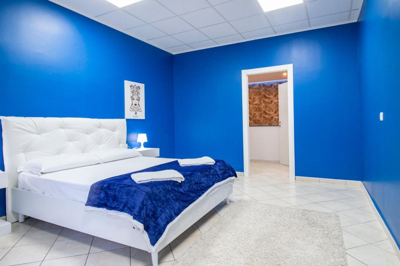 Royal Playa Suite And Apartament -Private Parking- Self Chek Out Catania Bagian luar foto