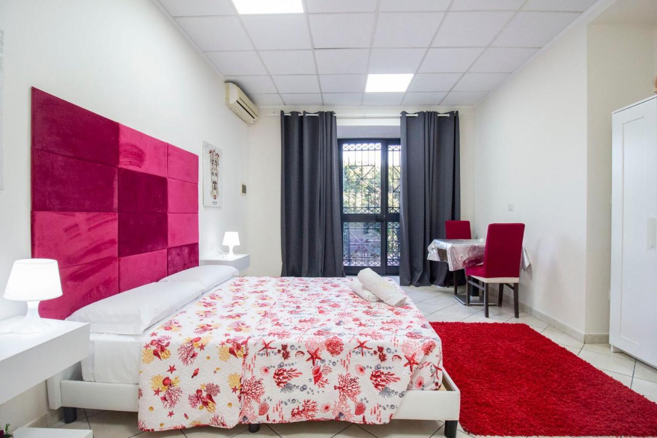 Royal Playa Suite And Apartament -Private Parking- Self Chek Out Catania Bagian luar foto
