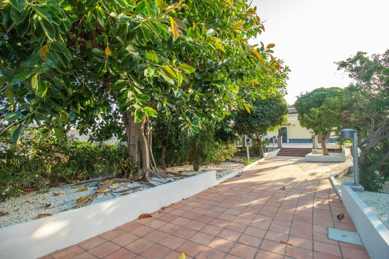 Royal Playa Suite And Apartament -Private Parking- Self Chek Out Catania Bagian luar foto