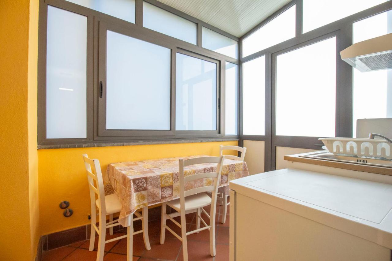 Royal Playa Suite And Apartament -Private Parking- Self Chek Out Catania Bagian luar foto