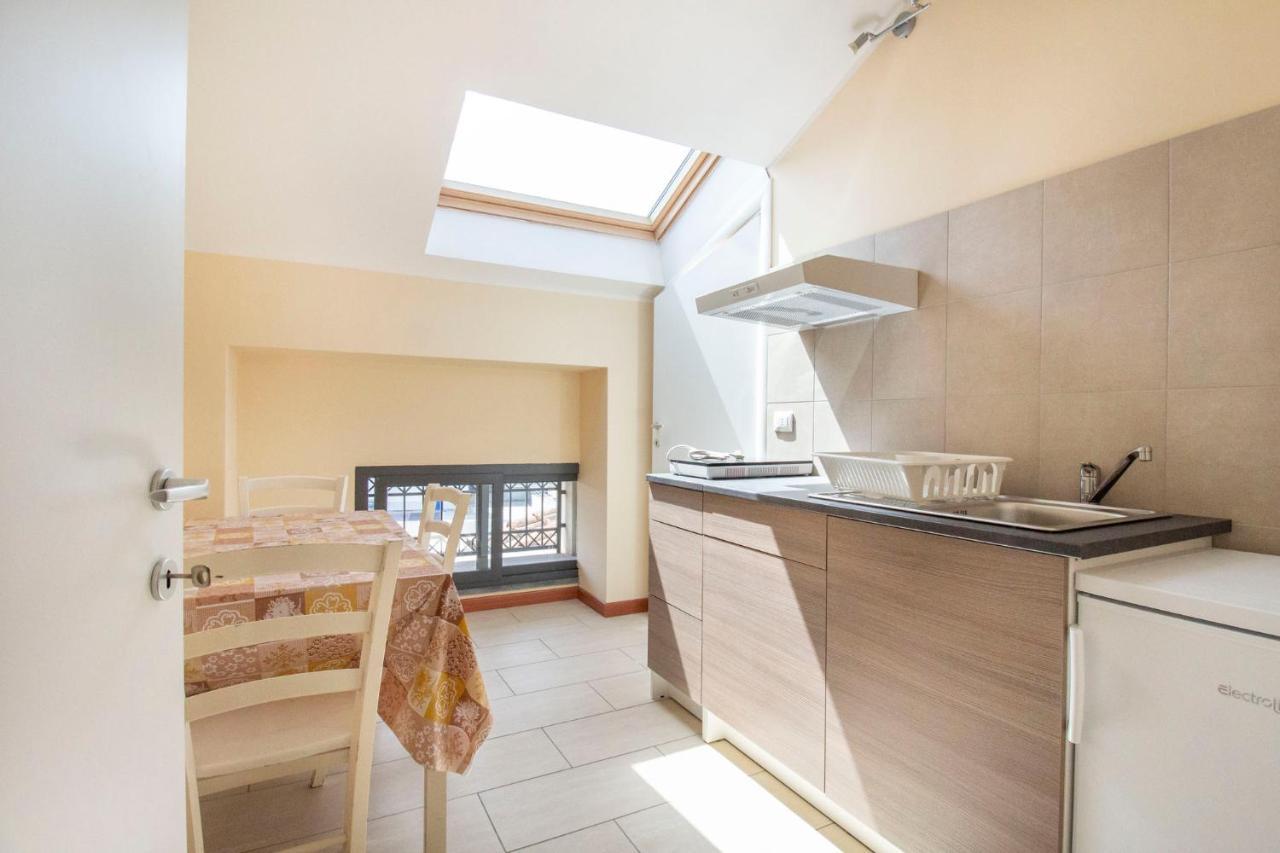 Royal Playa Suite And Apartament -Private Parking- Self Chek Out Catania Bagian luar foto