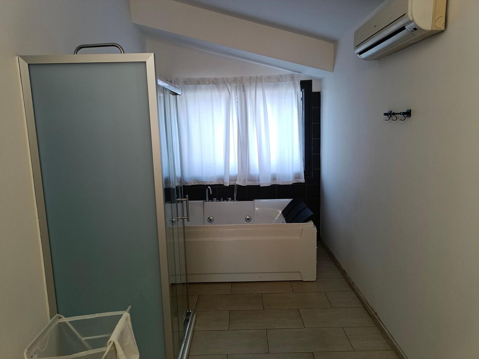 Royal Playa Suite And Apartament -Private Parking- Self Chek Out Catania Bagian luar foto