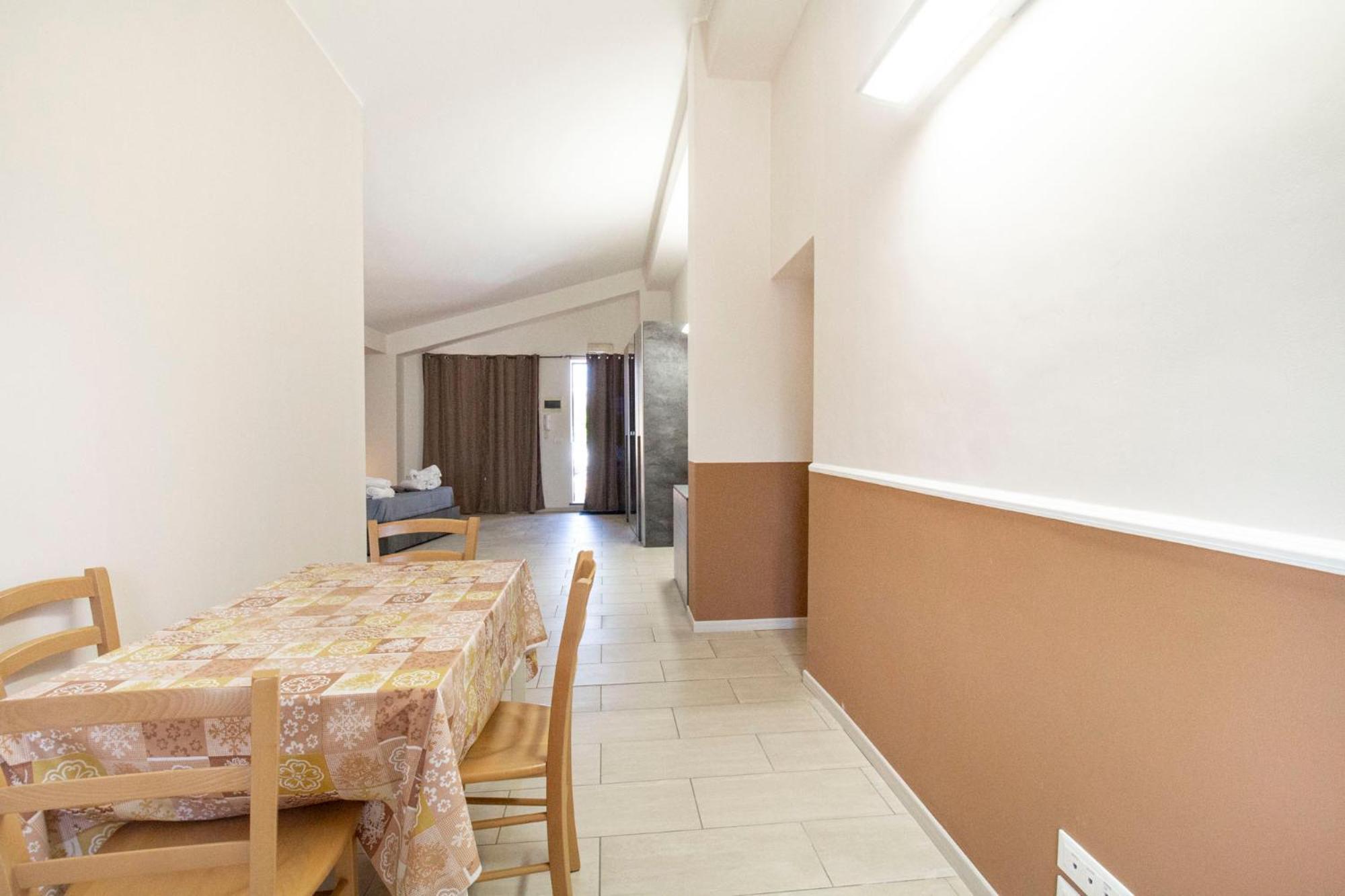 Royal Playa Suite And Apartament -Private Parking- Self Chek Out Catania Bagian luar foto